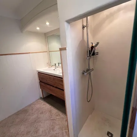 Appartement Bas De Avec Jardin - Centre Et à Pied Sainte-Maxime